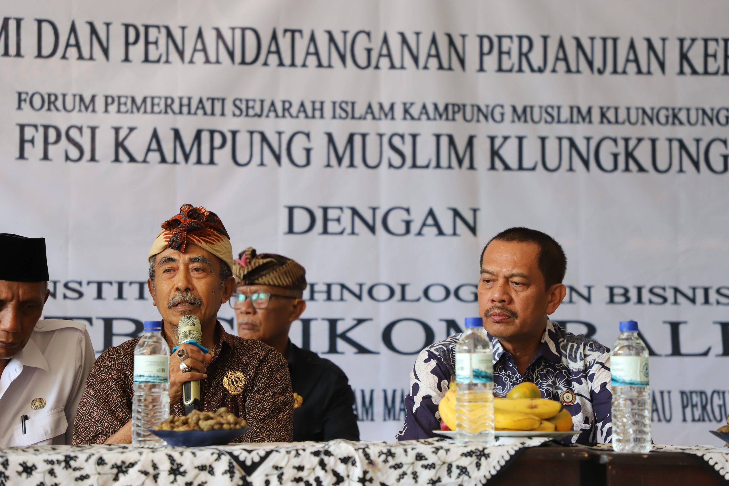 Raja Klungkung Ida Dalem Semara Putra Dukung Program Dr. Dadang Hermawan, Memajukan Pendidikan Bali